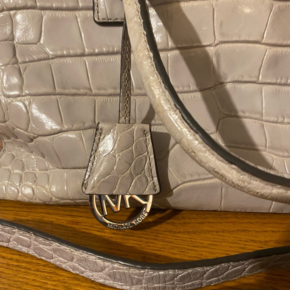 Mk Hamilton - image 3